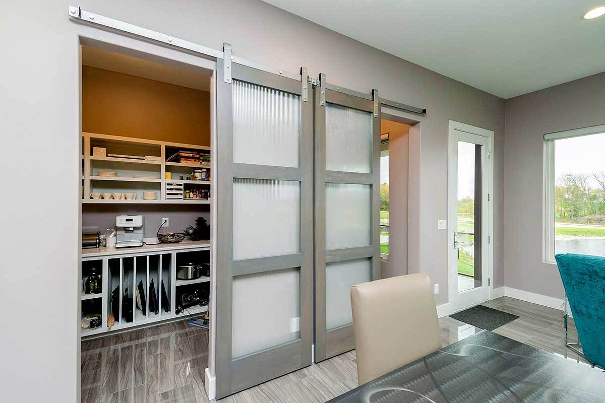 Sliding doors to the Pantry