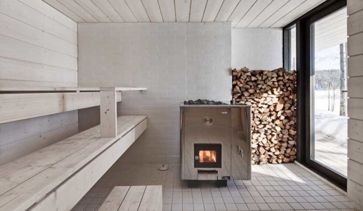 Sauna Instead of a bathroom, a sauna with a modern stove near a non-combustible wall