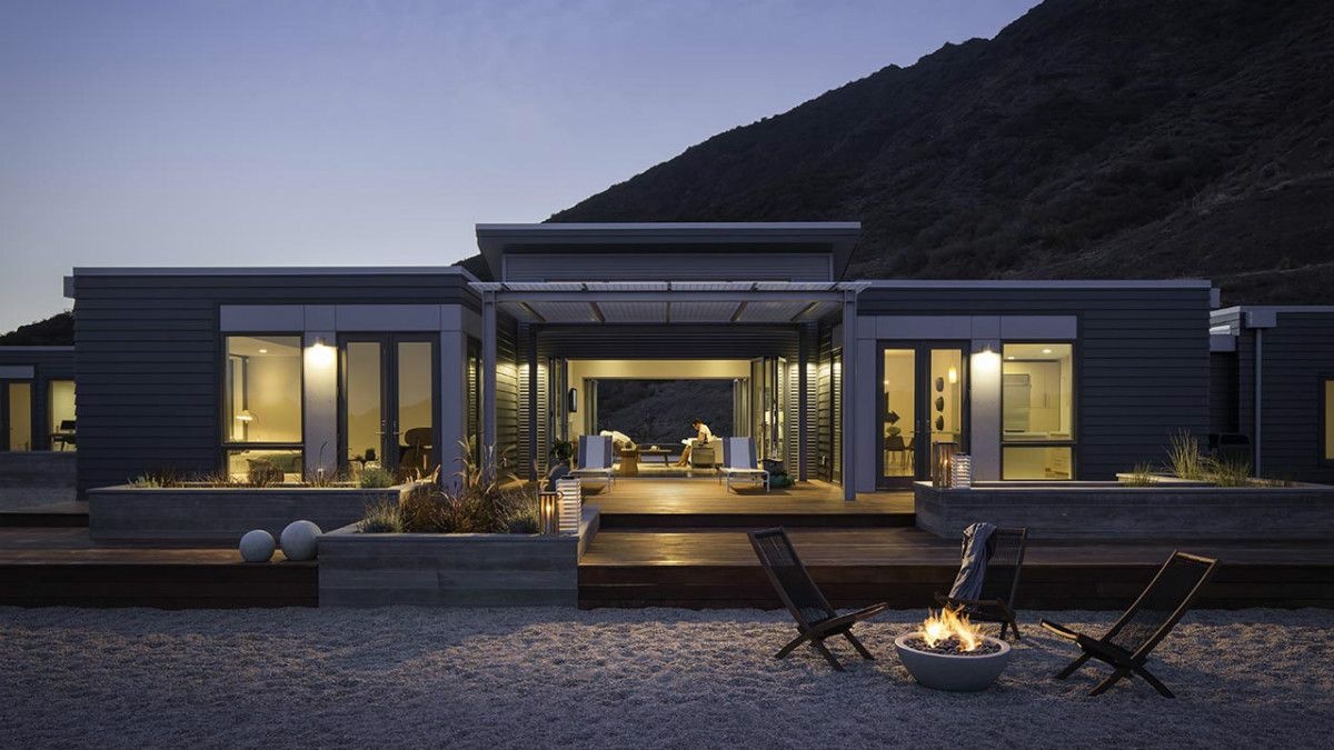 Modern One story H shaped House With A Photo HITECH HOUSE modern-one-story-h-shaped-house-with-a-photo-hitech-house