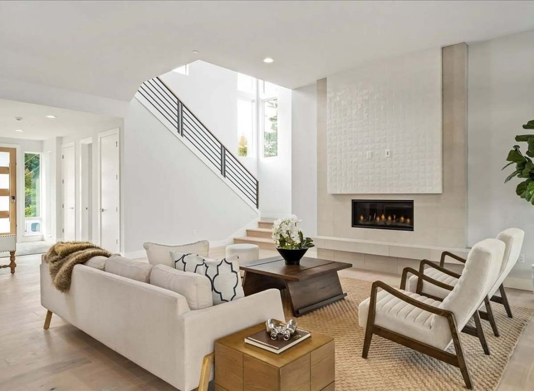 
Гостиная с лестницей